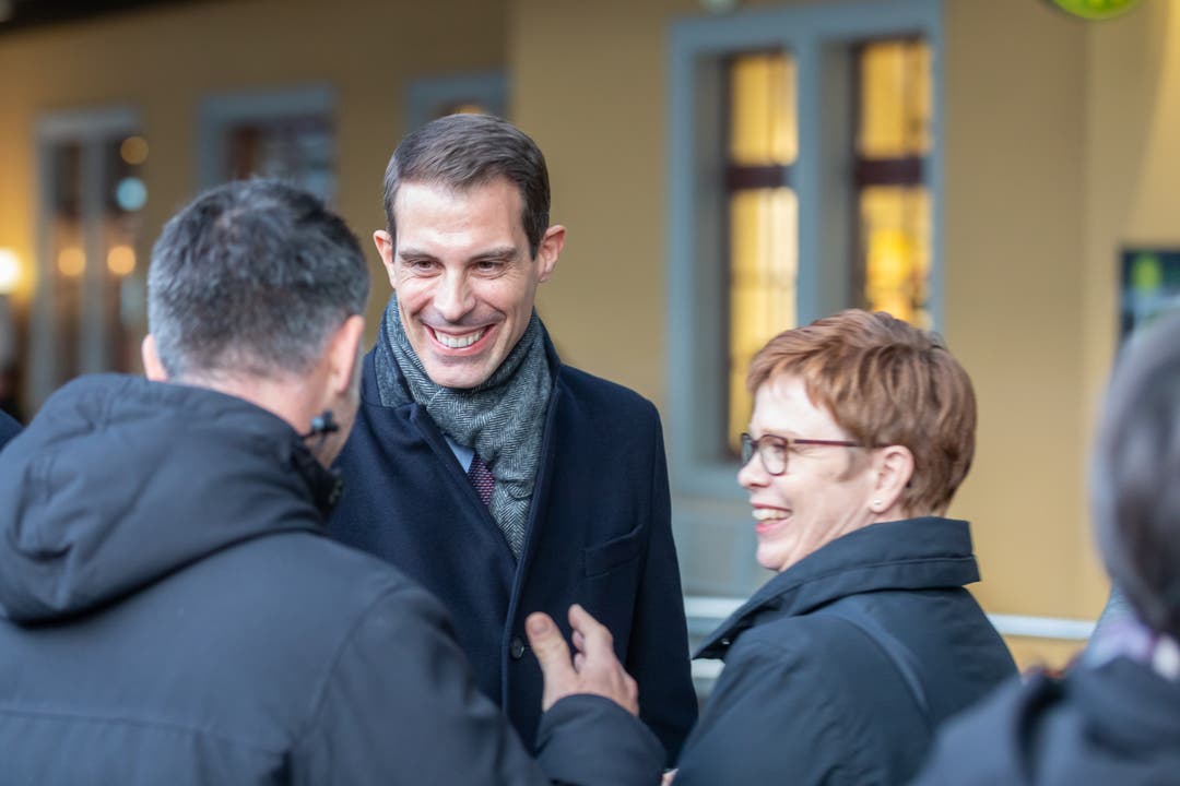 Thierry Burkart mit der Badener Stadträtin und unterlegenen Ständeratskandidatin Ruth Müri.