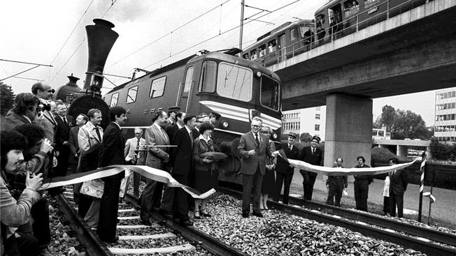 1980 durchschnitt Bundesrat Leon Schlumpf feierlich das Band zur neuen SBB-Linie Zürich-Flughafen. Wann ist der Basler Euro-Airport dran?