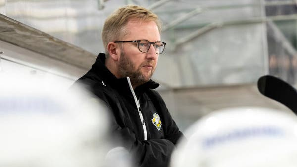 Fredrik Söderström ist unzufrieden mit der Leistung seiner Mannschaft. Der EHC Olten unterliegt Visp 2:5.