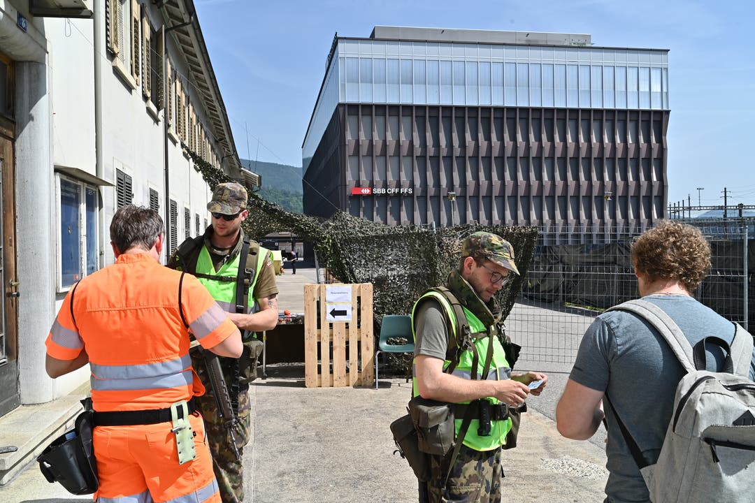 Militär Übung Bewachung SBB-Betriebszentrale Olten 06-2019