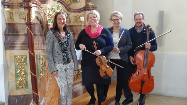 Von links: Die Harfenistin Praxedis Hug, mit dem Trio flautarco um Franziska von Arb, Barbara Junker und Rolf Bögli.