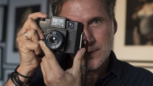 Marco Grob ist Initiant des International Photo Festival und lebt heute in New York.