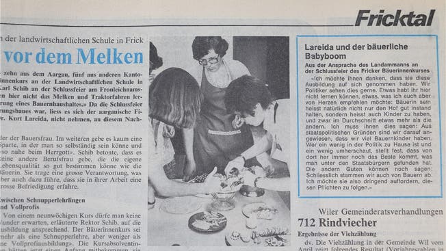 Gekonnt angerichtet: Kursabsolventinnen beim Zubereiten von Salaten. Archiv