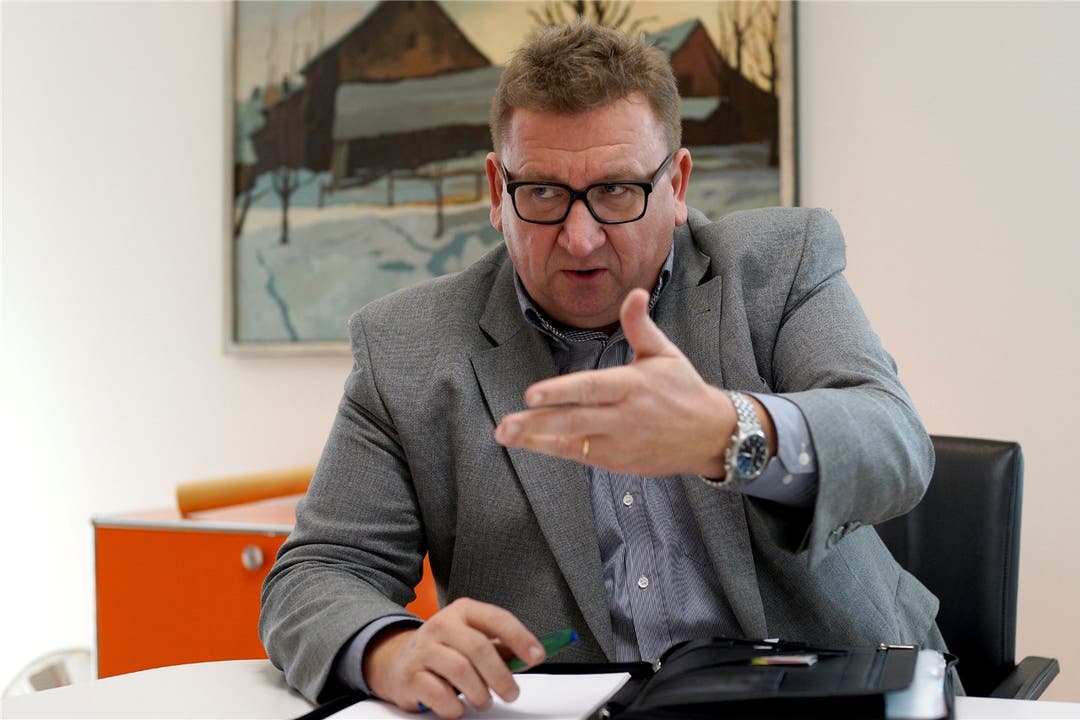 Jürg Aebi, CEO des Kantonsspitals Baselland, wird zurücktreten. Private Gründe werden angeführt.