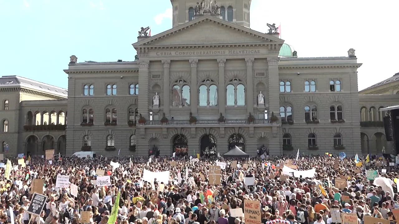 Vergangenen Samstag demonstrierten um die 100'000 Klimademonstranten vor dem Bundeshaus in Bern.