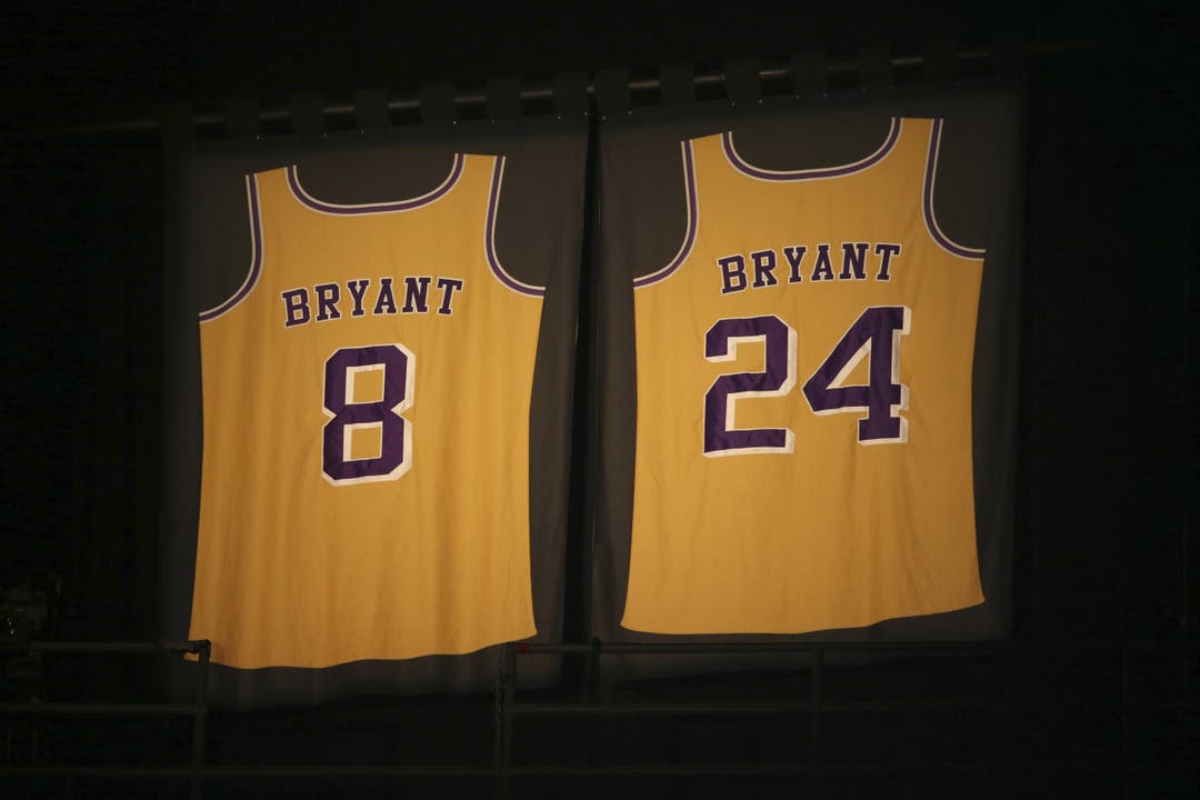 Bryant spielte während seiner ganzen Karriere nur für die Lakers, erst mit der 8, später mit der 24.
