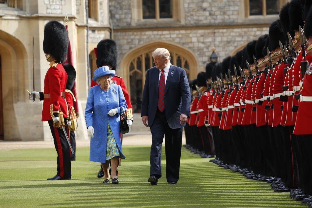 Am 13. Juli 2018 empfängt Elizabeth US-Präsident Donald Trump in Windsor.