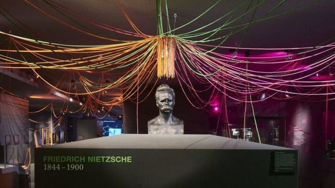 Friedrich Nietzsche in Bronze (Büste von Max Klingler).