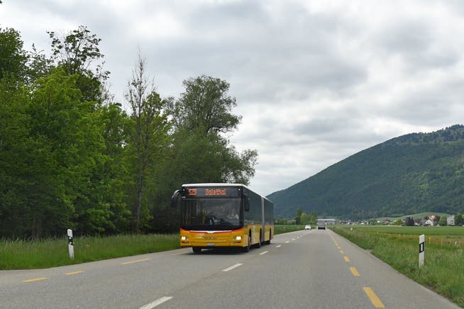 Die Pendler aus dem hinteren Thal sollen während der Weissensteintunnelsanierung in den Genuss eines Extra-Busses kommen.
