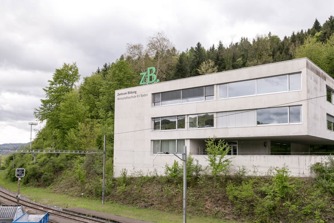  Die Wirtschaftsschule Baden gehört nicht mehr zum Kreuzlibergquartier, sondern zum Meierhof Quartier