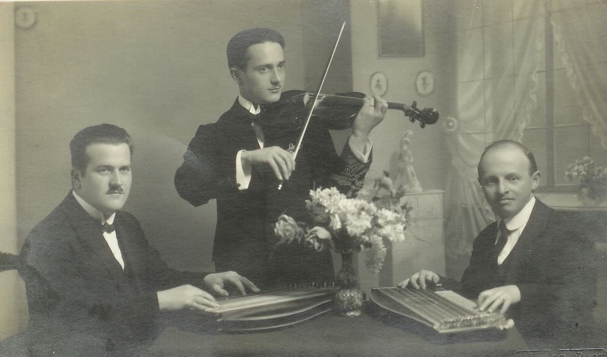 Werner und Hermann Meister musizieren mit Adolf Gschwind in den 1930er Jahren