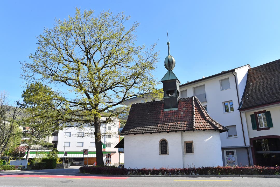 Die Dreifaltigkeitskapelle steht am Rand der Baslerstrasse in Trimbach neben dem Restaurant Kapelle.