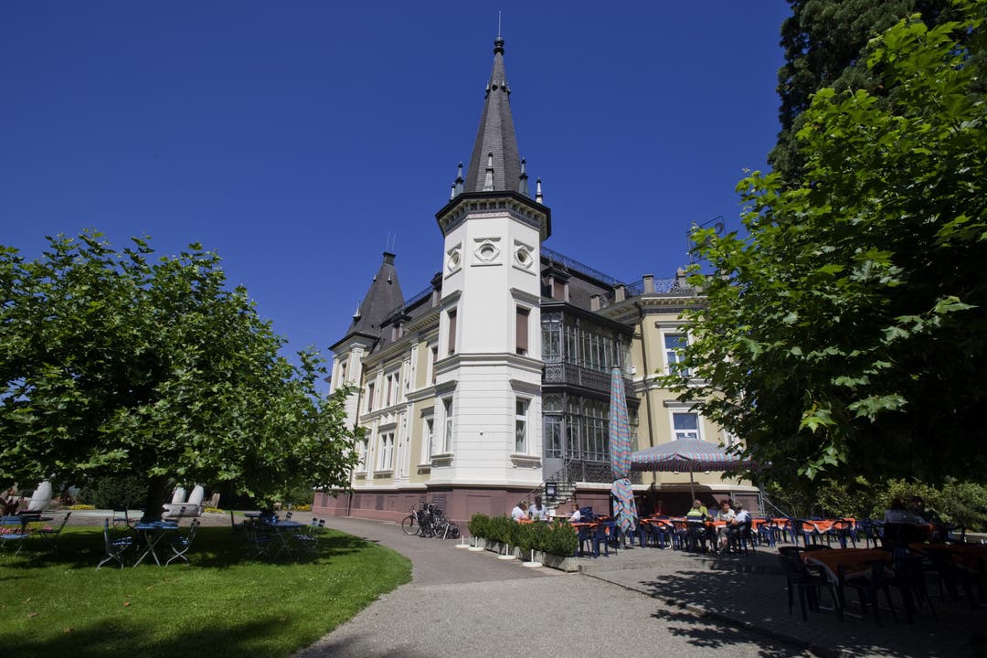 Das war einmal: Das Schloss mit Café. – Manche Bad Zurzacher wünschen sich wieder für die Zukunft.