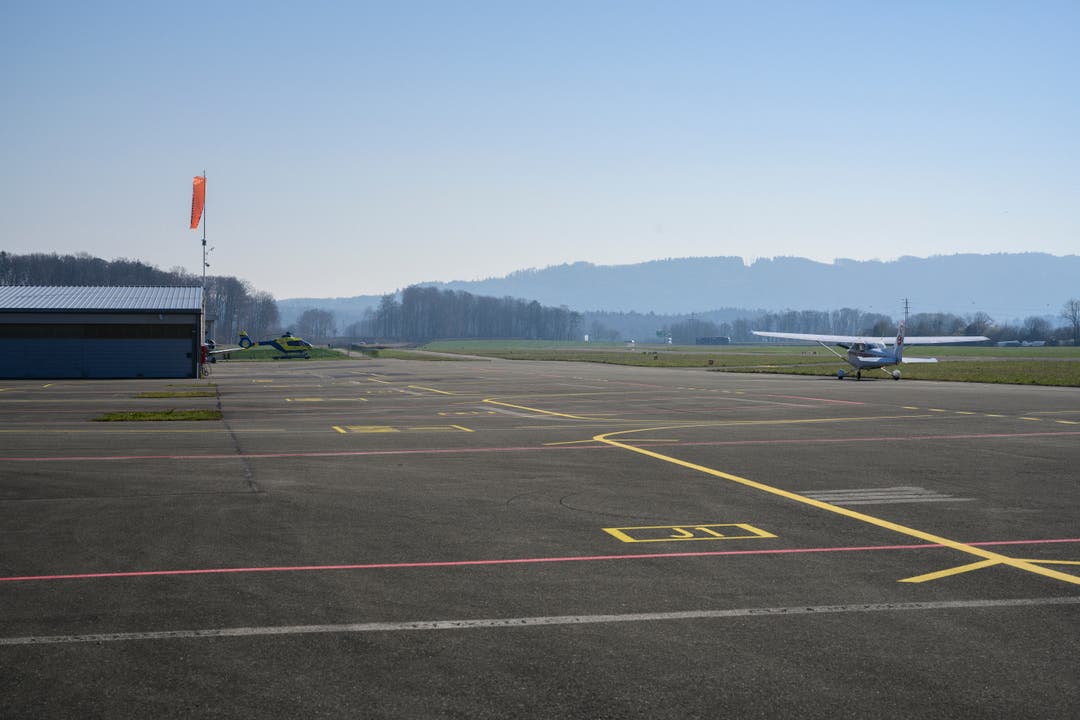 Impressionen vom Regionalflugplatz Birrfeld.