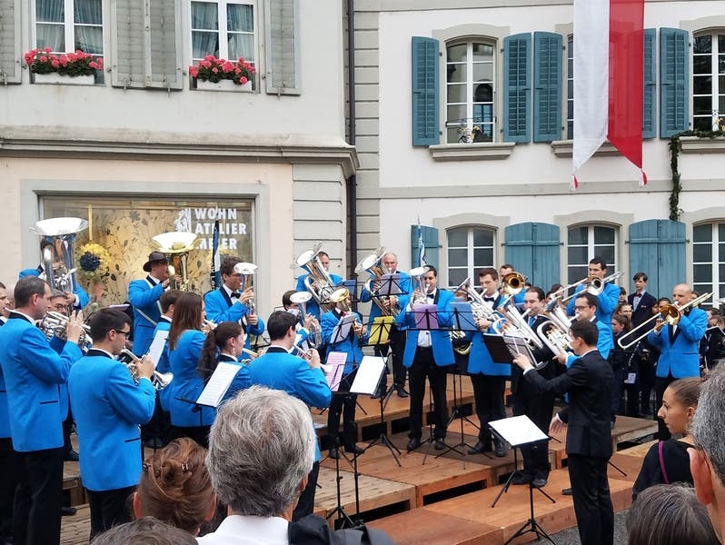 Die Brass Band Imperial auf dem Freischarenplatz.