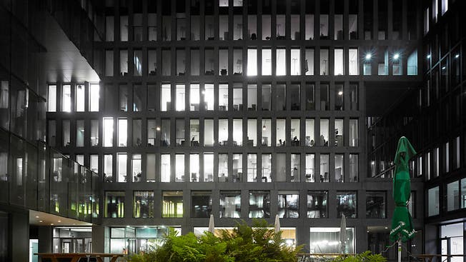 Mittlerweile sind nur noch halb so viele Büros in Zürich ungenutzt wie im Jahr 2014. (Symbolbild)