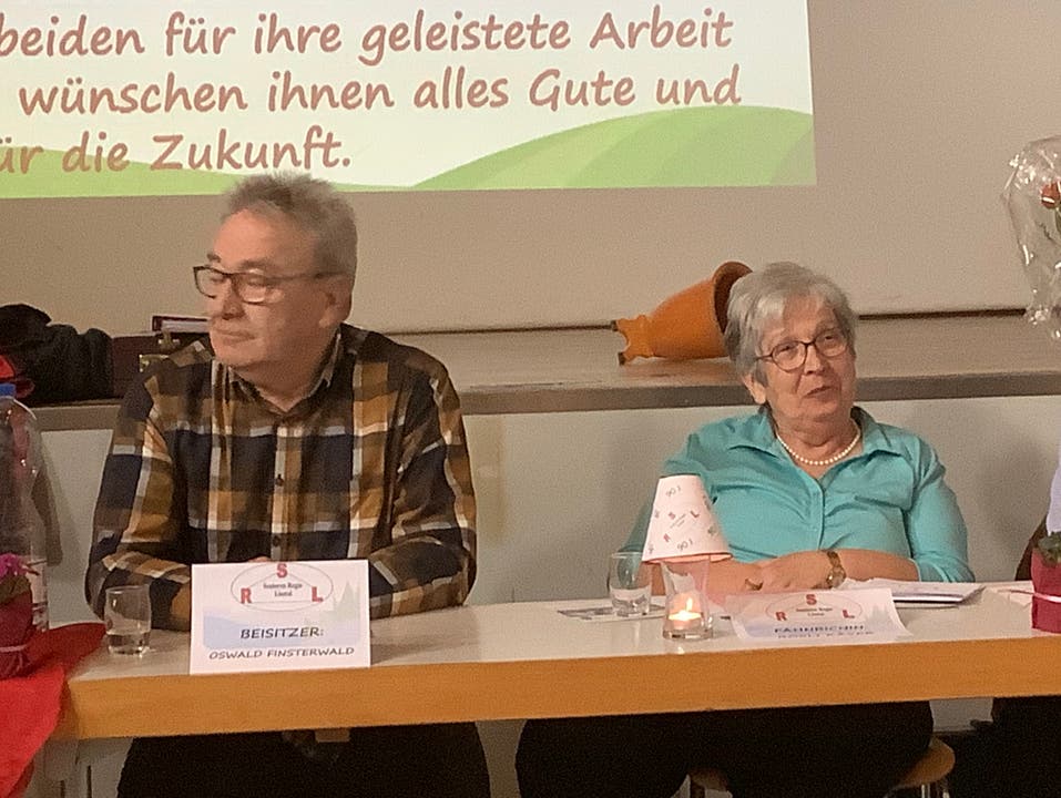 Austretende aus dem Vorstand re. Rösli Käser, Ziefen und links Oswald Finsterwald, Lausen Foto Kurt Schütt