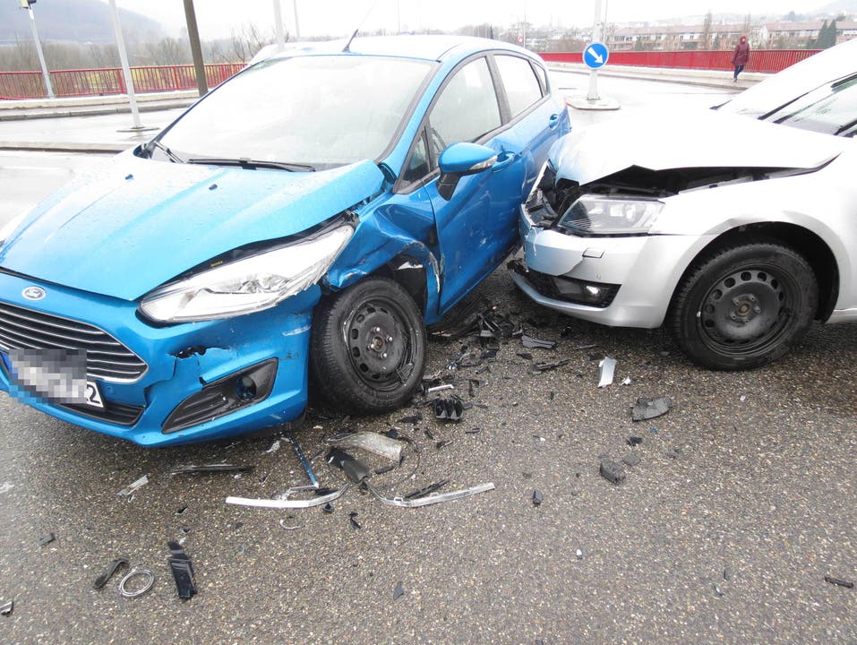 Stein AG, 5. März: Weil ein Autofahrer das Rotlicht missachtete, kam es zu einem Verkehrsunfall. Verletzt wurde niemand.