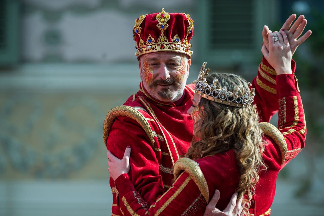 König Rabadan beim Fasnachtsumzug an der 156. Ausgabe der Bellenzer Fasnacht Rabadan 2019, in Bellinzona.