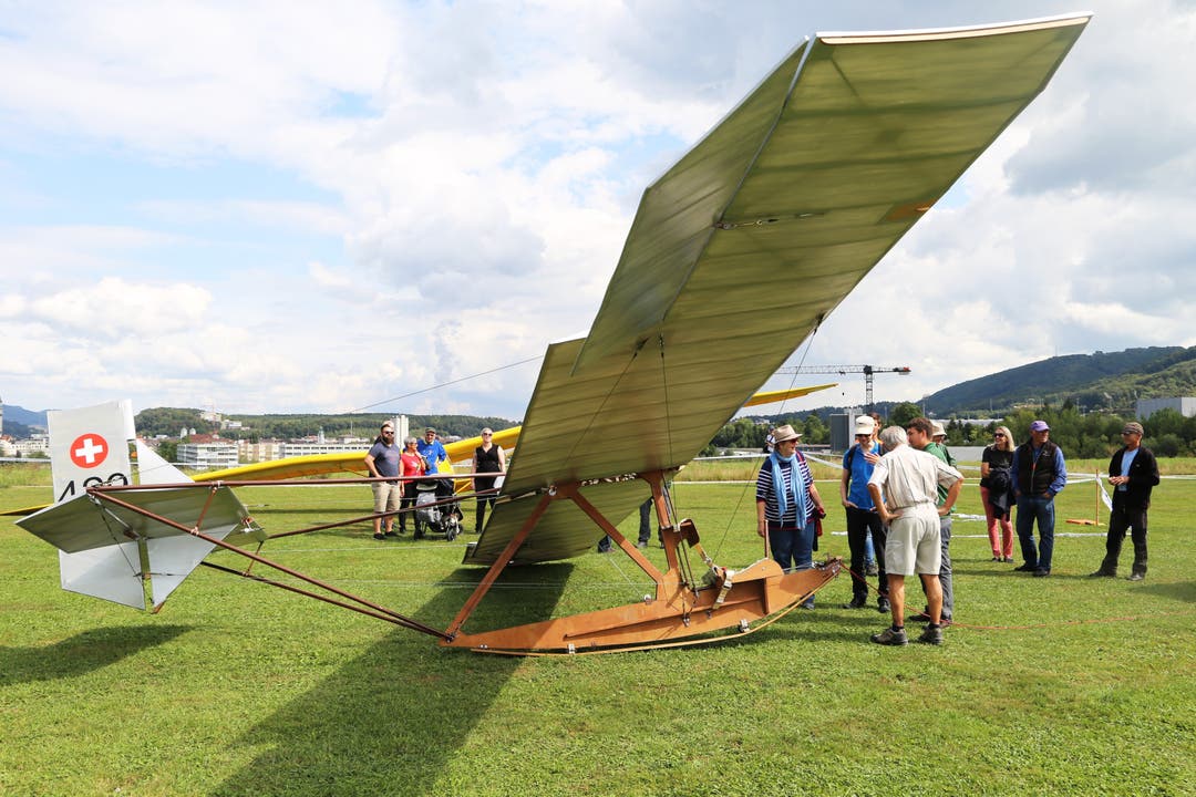 Am Flugplatzfest im Gheid konnten die Besucher verschiedene Flugzeugmodelle bestaunen.