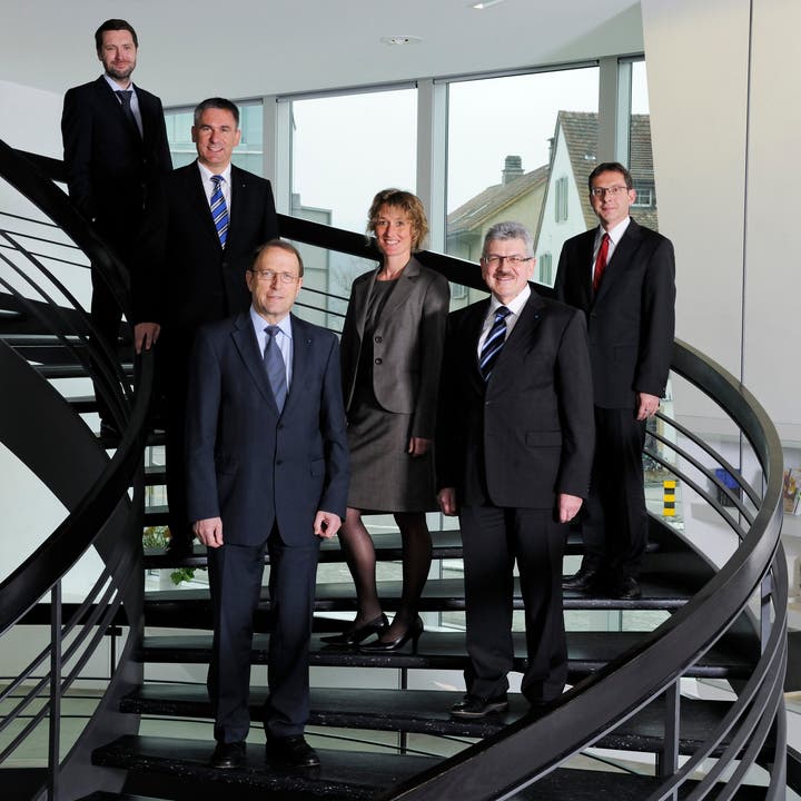 Aargauer Regierungsrat 2009 Staatsschreiber Peter Grünenfelder, Alex Hürzeler (SVP), Peter C. Beyeler (FDP), Susanne Hochuli (Grüne), Roland Brogli (CVP) und Urs Hofmann (SP).