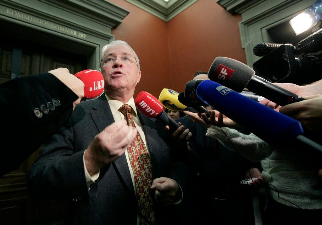 Durch den Rücktritt von Samuel Schmid wurde 2008 ein Bundesratssitz frei; die SVP-Fraktion nominiert Blocher nochmals als Kandidaten – ohne Erfolg.
