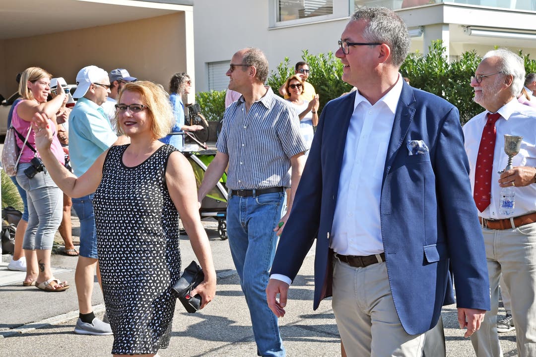 Regierungsrat Remo Ankli und Gemeindepräsidentin Daria Hof-Schwarzentruber