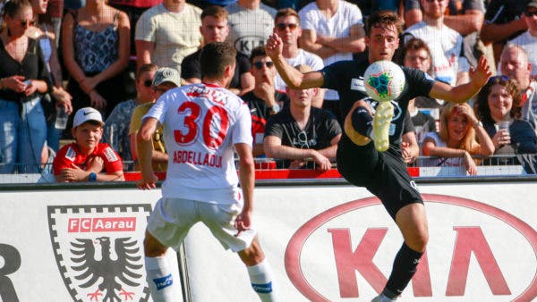Der FC Aarau spielt gegen den FC Sion auf Augenhöhe.