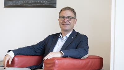 Ohne Glanzresultat wiedergewählt — Kirchenratspräsident Michel Müller hat es geschafft