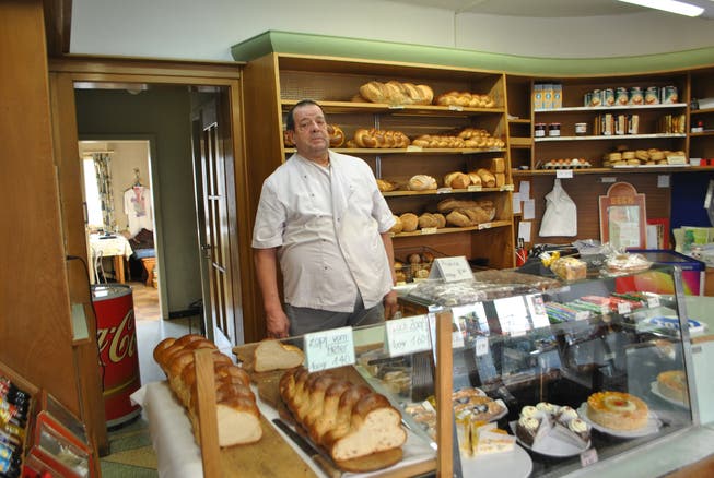 Bäcker Martin Schneider aus Pieterlen hat zum letzten Mal in der eigenen Backstube gebacken.