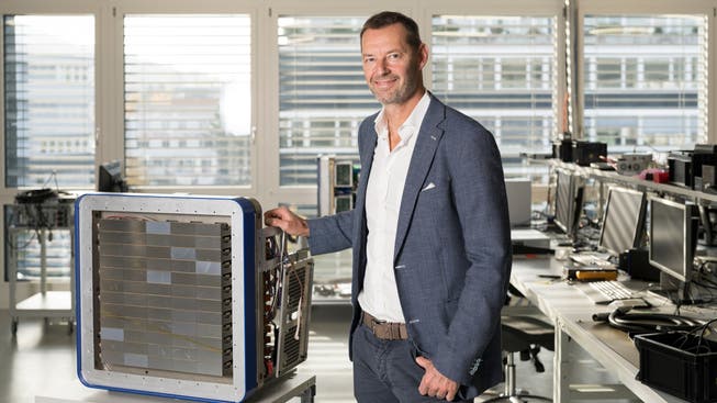 Christian Brönnimann, Geschäftsführer und Gründer der Firma Dectris: Mit einem solchen Detektor wurde die Proteinstruktur des Virus entschlüsselt.