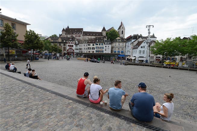 Geht es nach der Basler Regierung, könnte Basel-Stadt nach Glarus der nächste Kanton sein, der Teenager an die Urne bittet. (Themenbild)
