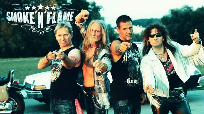 Smoke'n'Flame treten am Glam Rock Festival auf.