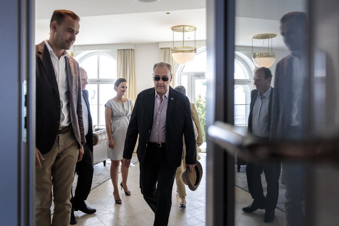  Bundesrat Guy Parmelin besichtigt das renovierte Hotel