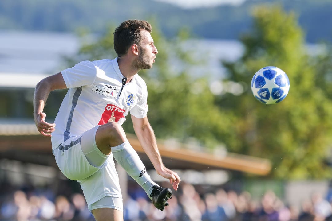 Darian Males locht zum 4:0 für Luzern ein.