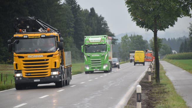Von einem Lastwagenverbot auf der Staffelegg hält die ASTAG Sektion Aargau nichts. (Symbolbild)