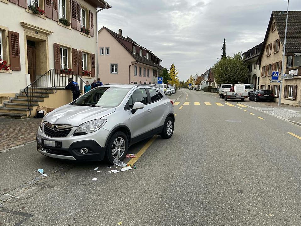 Stein AG, 22. Oktober: Ein Automobilist kollidierte mit einer Fussgängerin. Diese wurde schwer verletzt ins Spital gebracht.