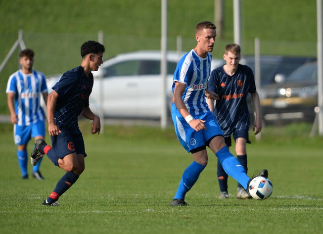 Denis Kostadinovic in der Vorrunde 2019/20 im Spiel gegen den FC Lommiswil.
