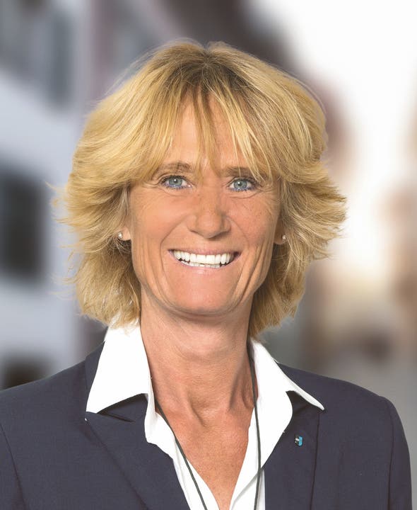 Susanne Voser, CVP (mit 7423 Stimmen gewählt), bisher, Neuenhof