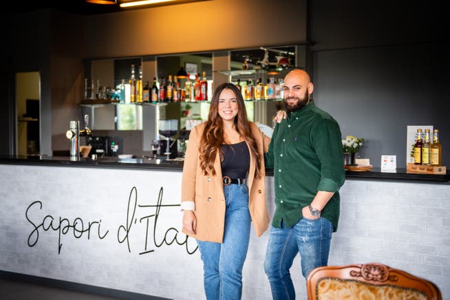 Karolina Setenta und Giuseppe Sturzo im neuen Restaurant im Hochhaus an der Dammstrasse.