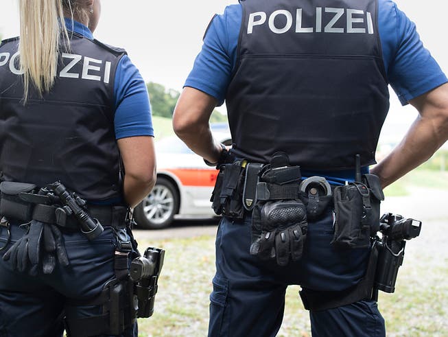 Die Kantonspolizei Zürich hat in Bülach einen gewalttätigen Mann festgenommen. (Symbolbild)