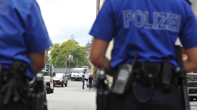 Ein Polizeieinsatz in Würenlos führte zum Unterbruch der S6. (Symbolbild)