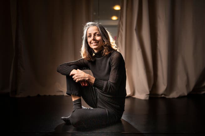 Die St. Galler Tänzerin und Choreografin Elenita Queiróz wird für ihre Choreografie «48 seconds» mit dem Förderpreis von Tanzplan Ost ausgezeichnet.