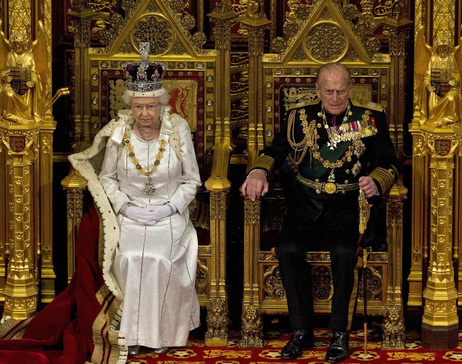 Prinz Philip hält sich meist zurück, während seine Frau im Rampenlicht steht.