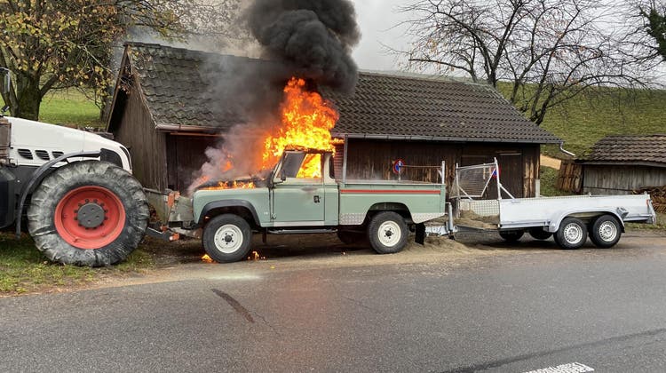 Auto von Rentner gerät nach Selbstunfall in Sissach in Brand