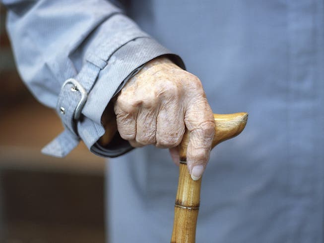 Auch in diesem Jahr erhalten ärmere Stadtzürcher Rentnerinnen und Rentner einen Zustupf. (Symbolbild)