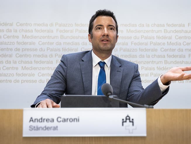 Der Ausserrhoder FDP-Ständerat Andrea Caroni ist Präsident der parlamentarischen Gerichtskommission. Das Gremium konnte bisher keine geeigneten Kandidierenden für die Nachfolge von alt Bundesanwalt Michael Lauber finden.
