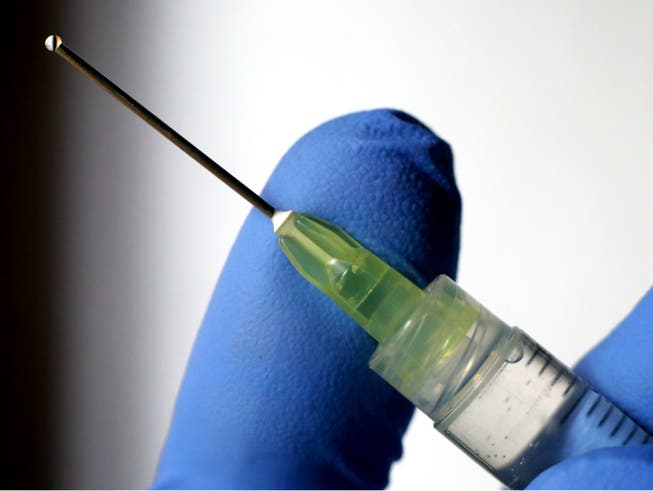 Die Bereitschaft, sich gegen das Coronavirus zu impfen, ist in der Schweiz gesunken.