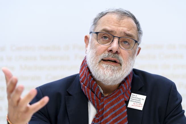 Per Zoom-Meeting wiedergewählt: Der Genfer SP-Nationalrat Carlo Sommaruga bleibt Präsident des Mieterinnen- und Mieterverbandes. 