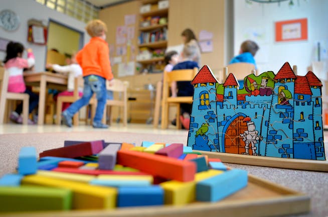 Die St.Galler Stimmberechtigten genehmigen das neue Kinderbetreuungsgesetz: Fünf Millionen Franken stellt der Kanton zur Verfügung, um die Eltern finanziell zu entlasten. 